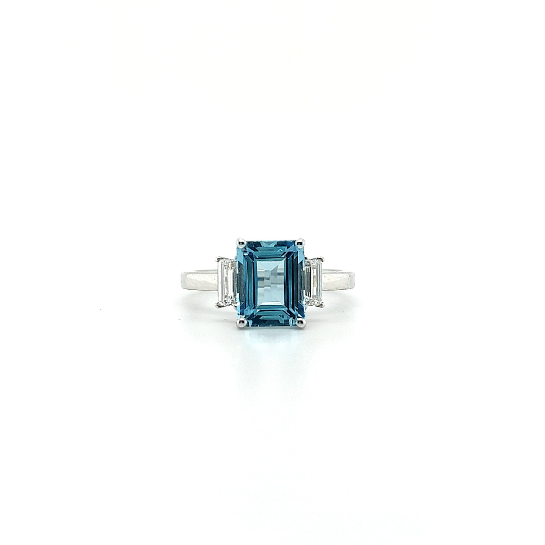 18ct white gold, emerald cut aquamarine with baguette cut side diamonds, aqua 1.70ct, diamond 0.30ct, colour and clairty H/VS, size: M1/2